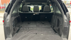 Land Rover Discovery 3.0 D350 Dynamic HSE 5dr Auto Diesel Station Wagon